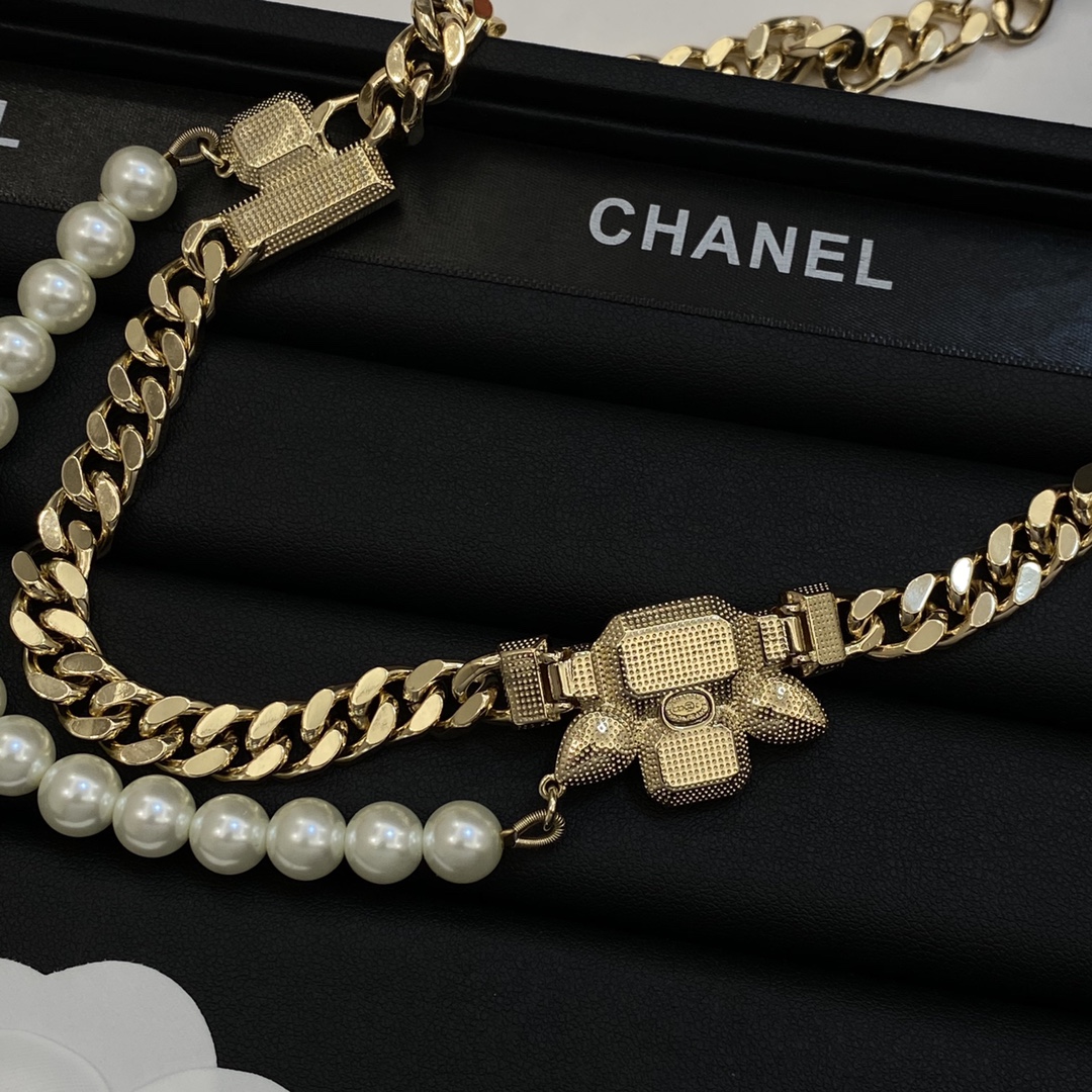 [TOP] CHANEL Sweater Chain with Pearl and Crystal - Gold