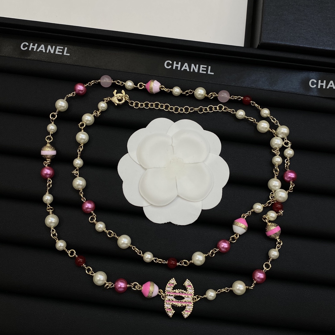 [TOP] CHANEL Sweater Chain with Pearl - Pink