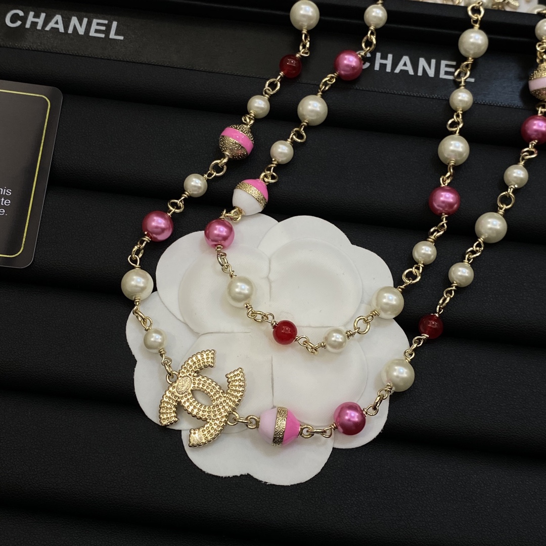 [TOP] CHANEL Sweater Chain with Pearl - Pink