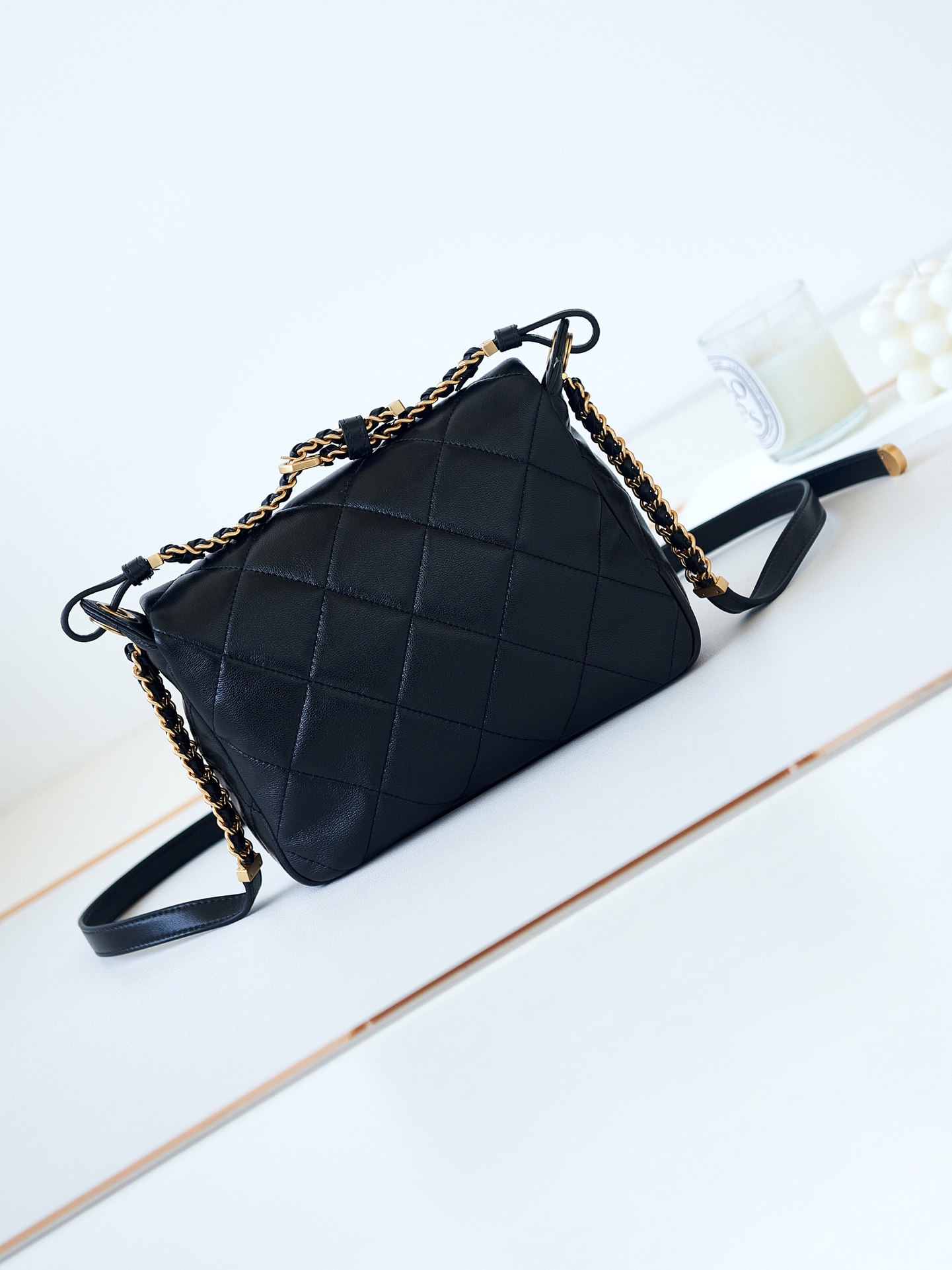 [TOP] CHANEL 23K Lambskin Wide Shoulder Strap Shoulder Bag 12.5×21×5cm - Black&GHW
