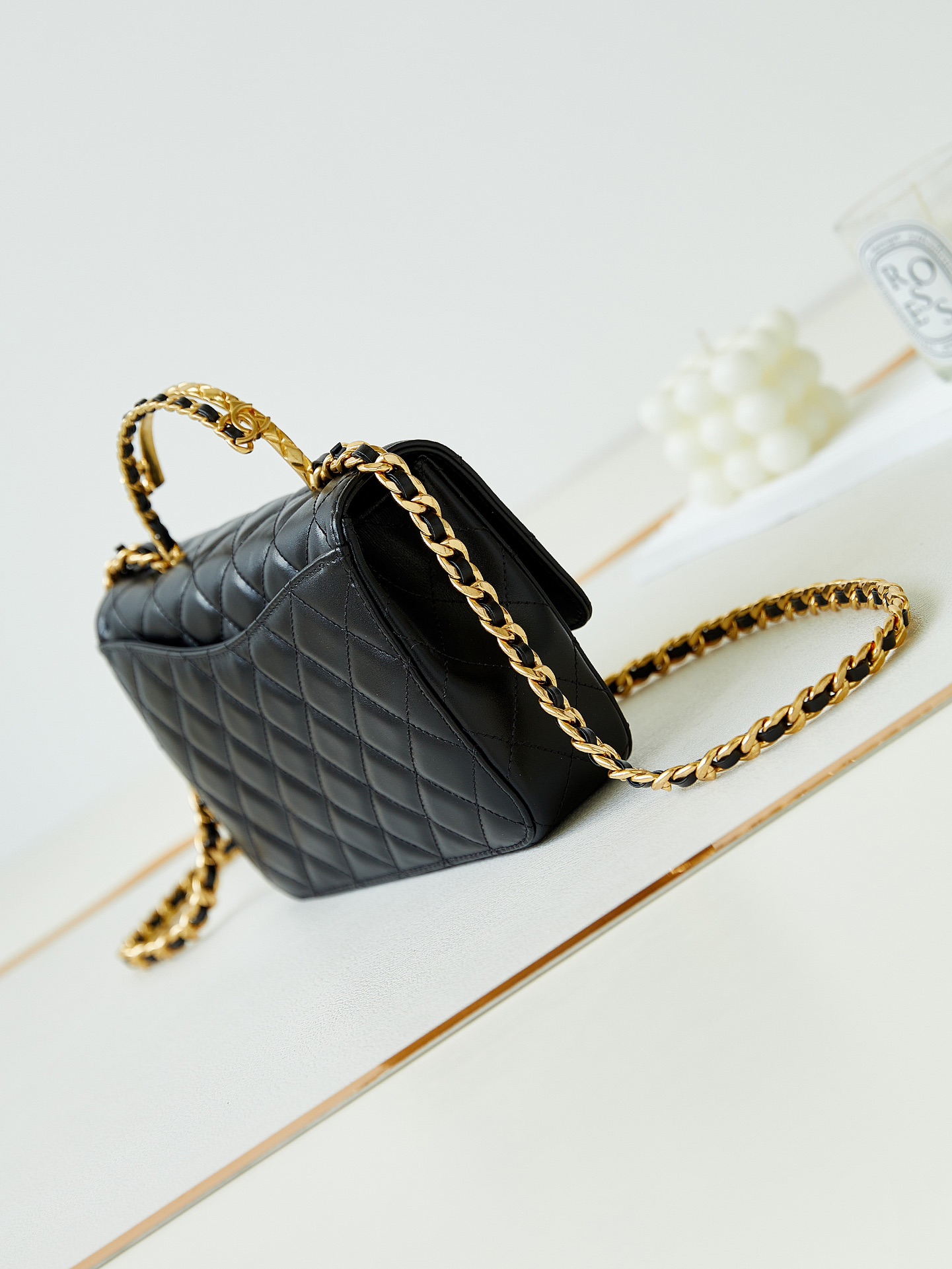 [TOP] CHANEL Black Gold Handle Chain Bag 14×20.5×5CM - Black & GHW