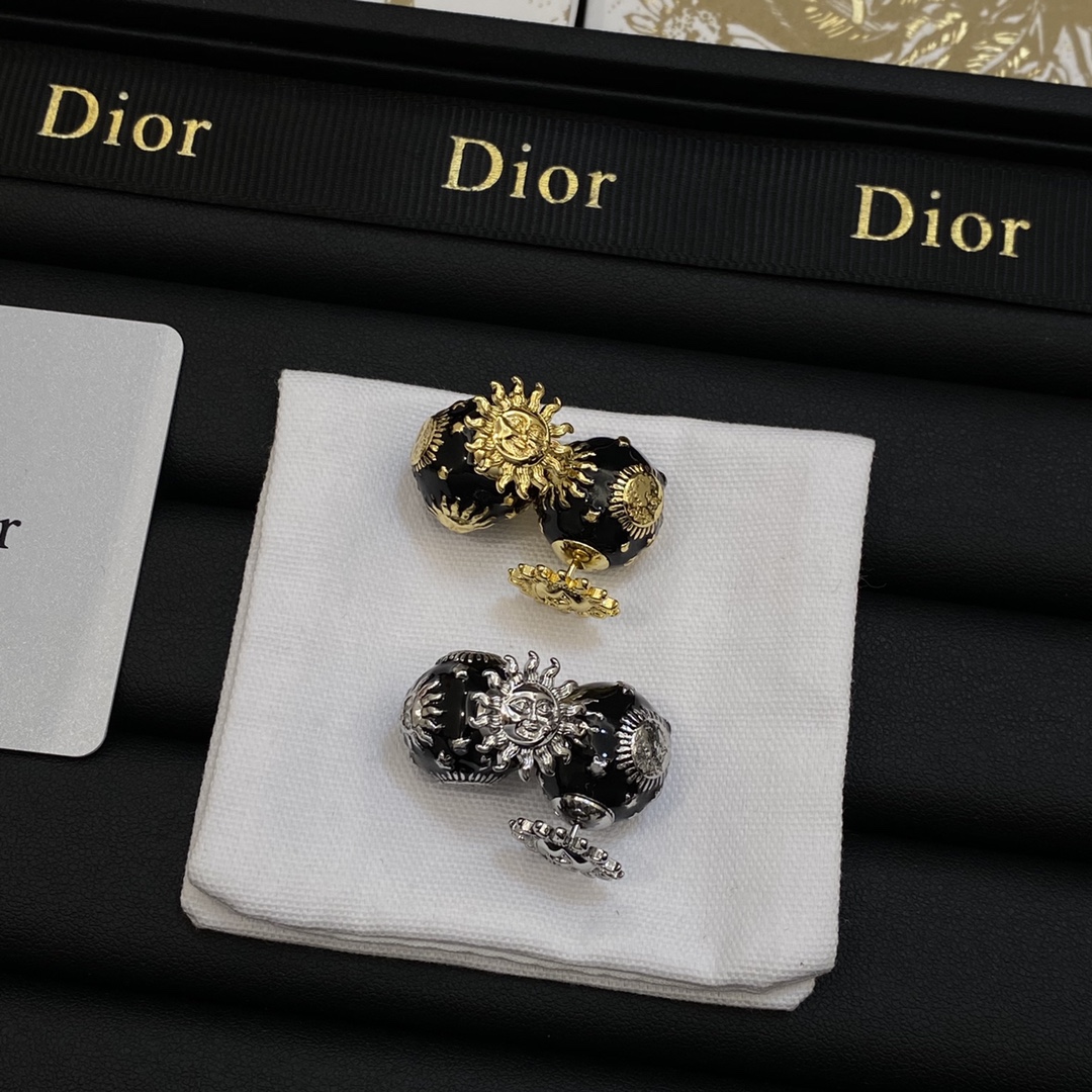 [TOP] Christian Dior Earrings - 2 Color