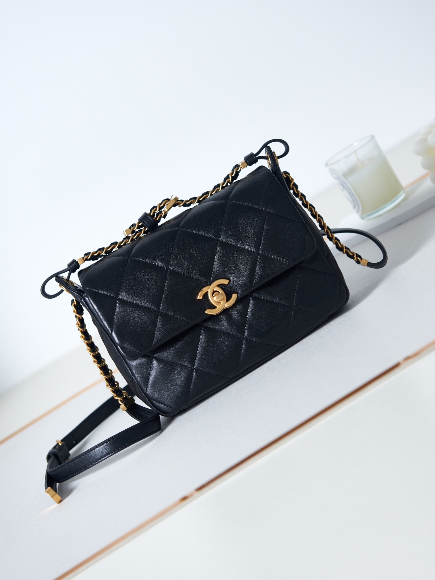 [TOP] CHANEL 23K Lambskin Wide Shoulder Strap Shoulder Bag 12.5×21×5cm - Black&GHW