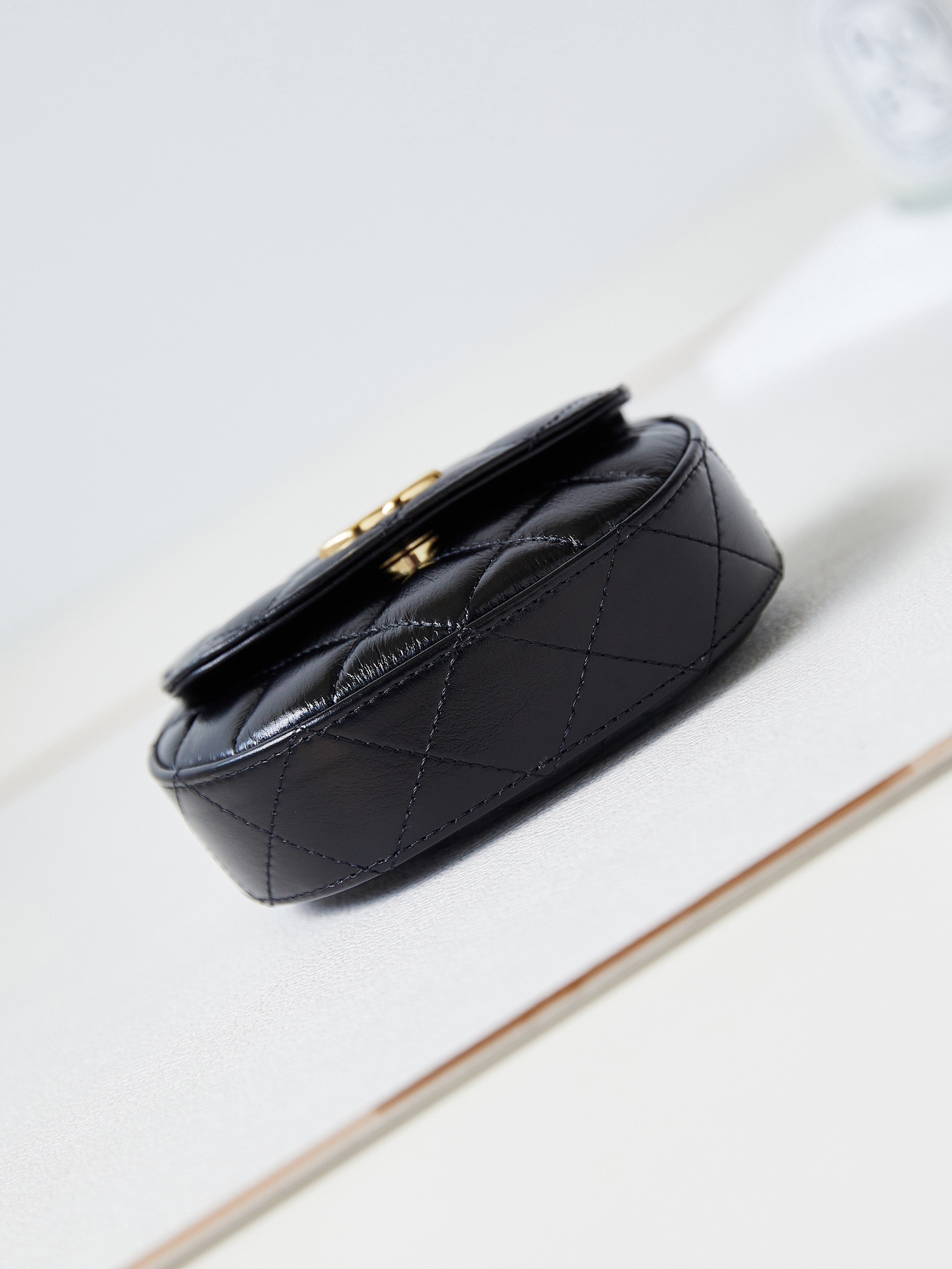 [TOP] CHANEL Calfskin Leather 23A Bag 11×12.5×3.5cm - Black&GHW