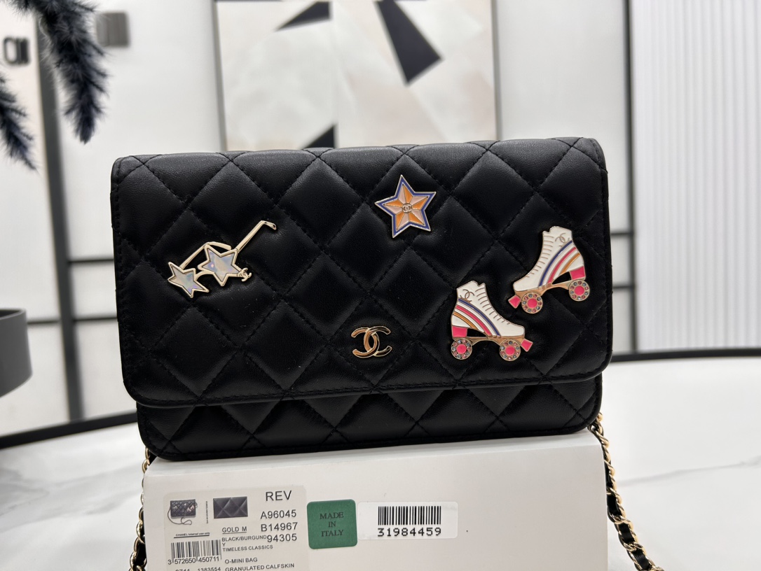 [TOP] CHANEL 24c Lambskin Leather Badge Woc Crossbody Bag 19cm - Black&GHW