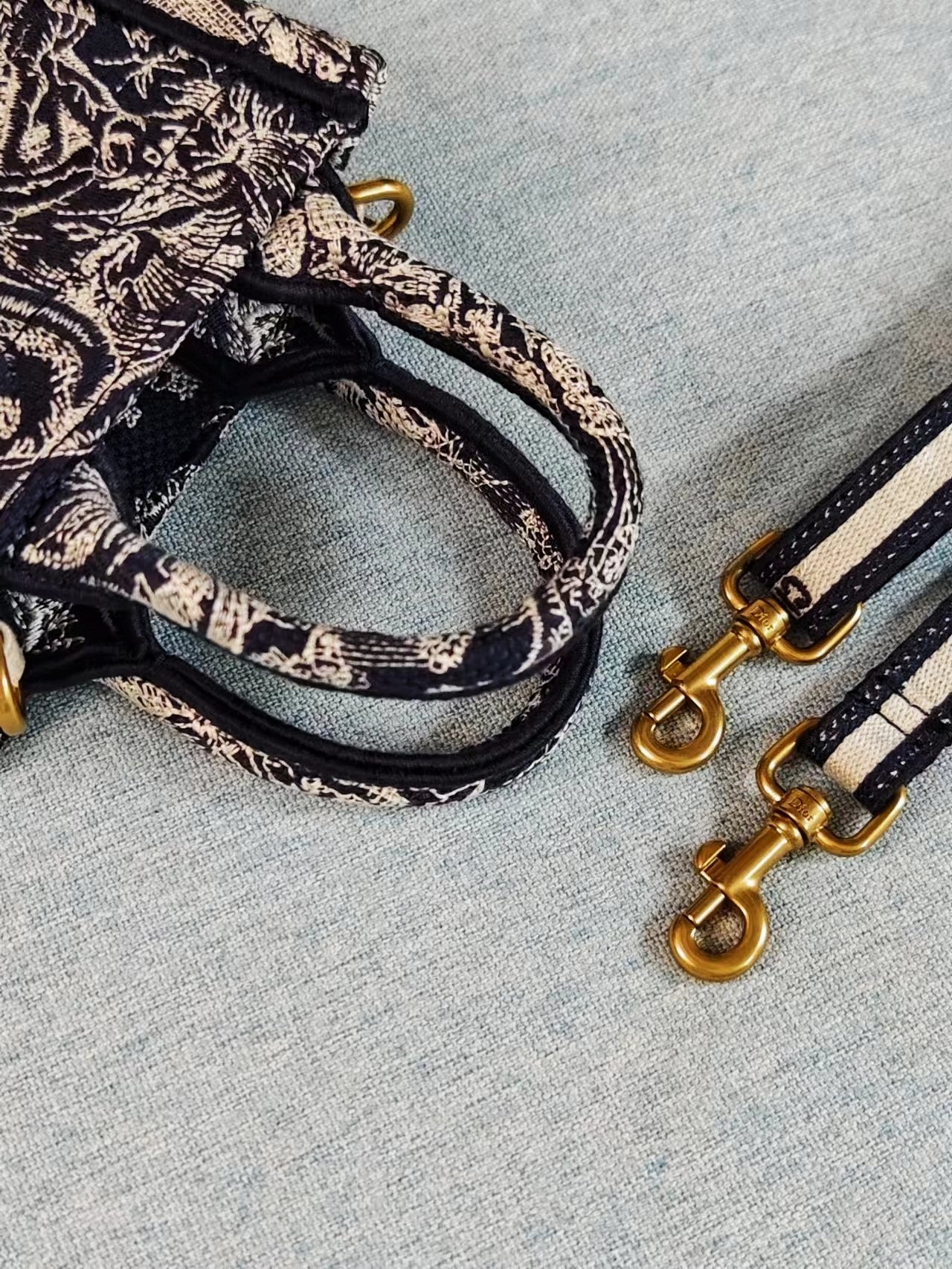 [TOP] Christian Dior Mico Mini Book Tote Bag 13X18X7CM