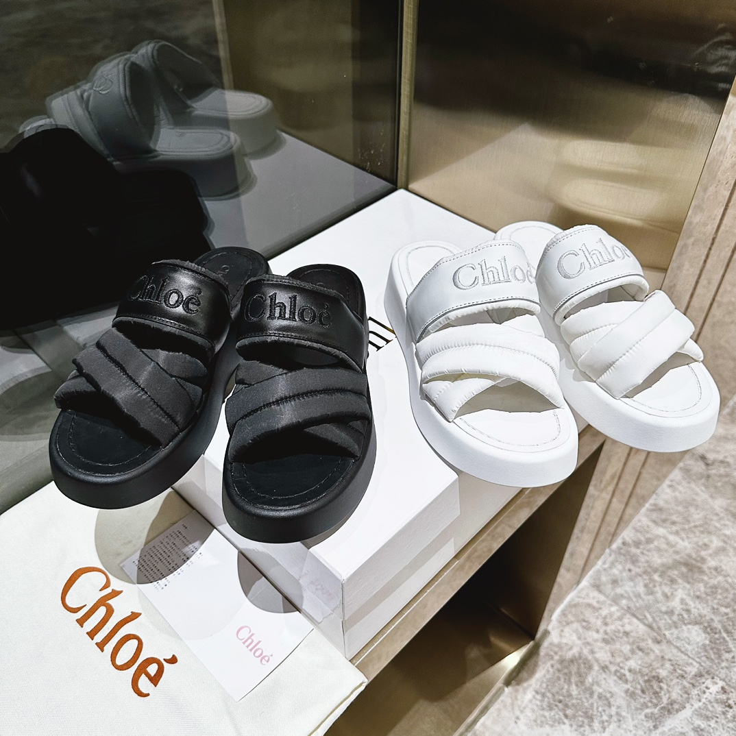 [TOP] Chloe Crossed Calfskin Slippers - 2 Colors