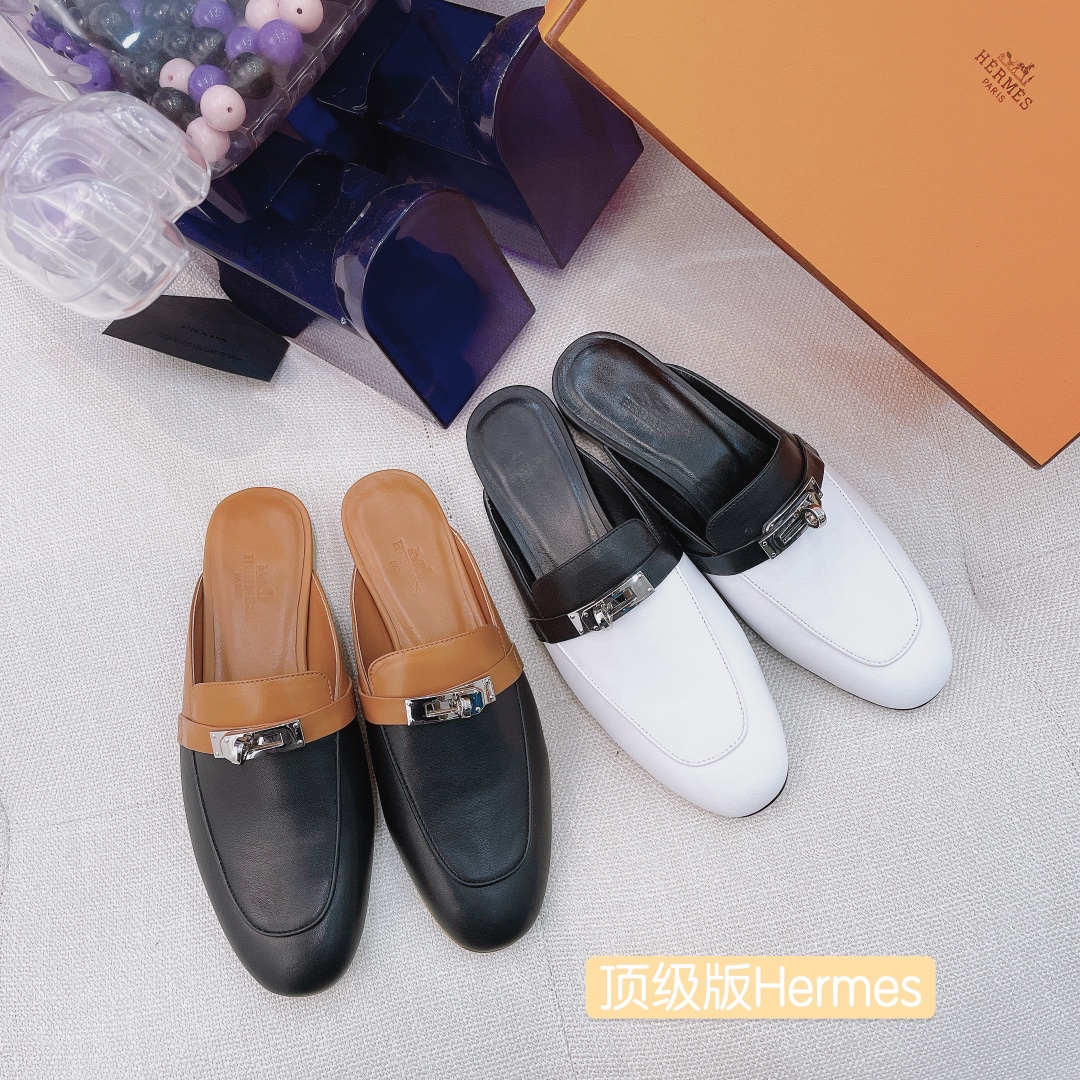 [TOP] HERMES Kelly Button Muller Shoes - 2 Colors