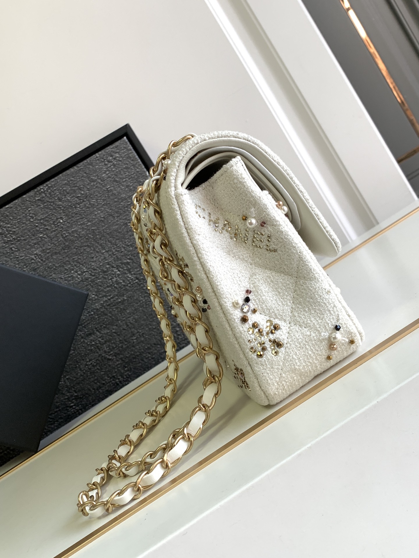 [TOP] CHANEL Pearls Flab Bags 25.5cm - Black/White - GHW