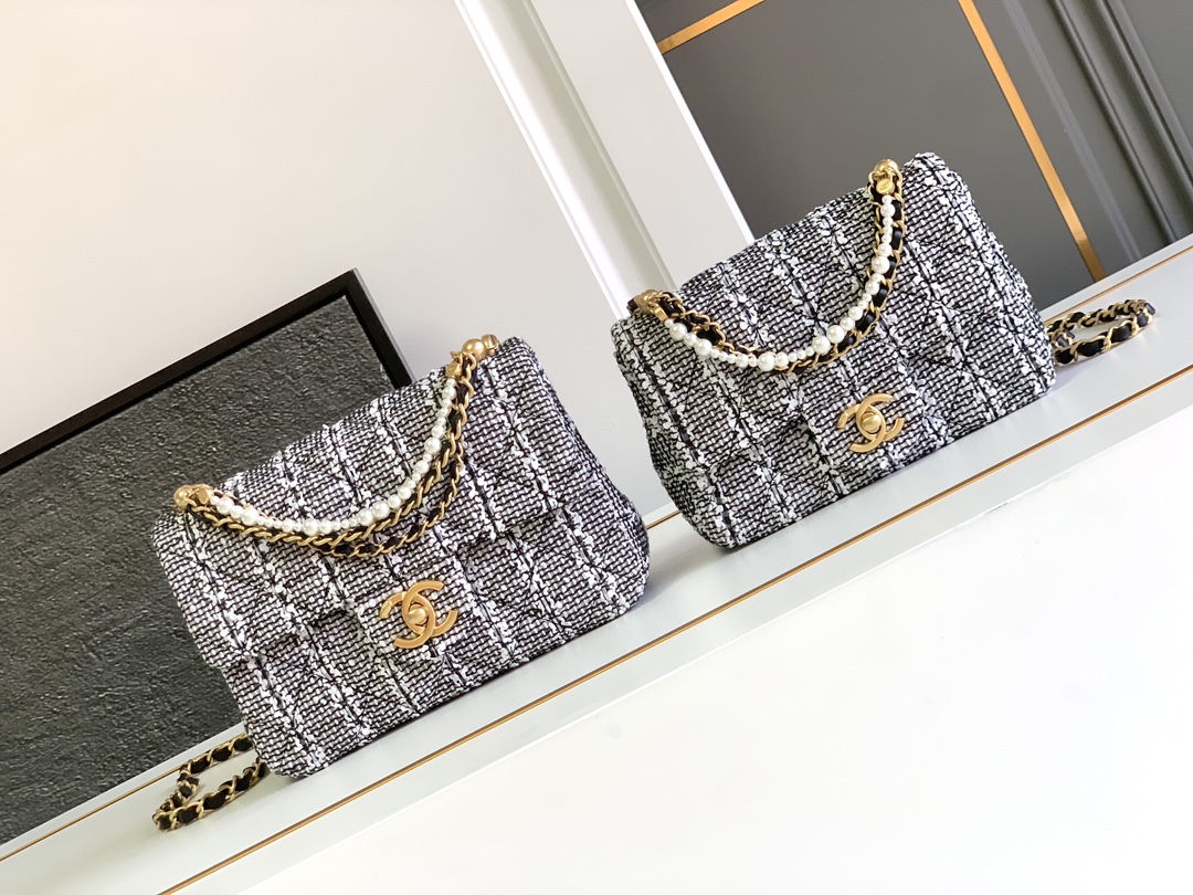 [TOP] CHANEL Black And White Striped Fabric Pearl Bags - 18*13*7cm/20*15*7cm - GHW