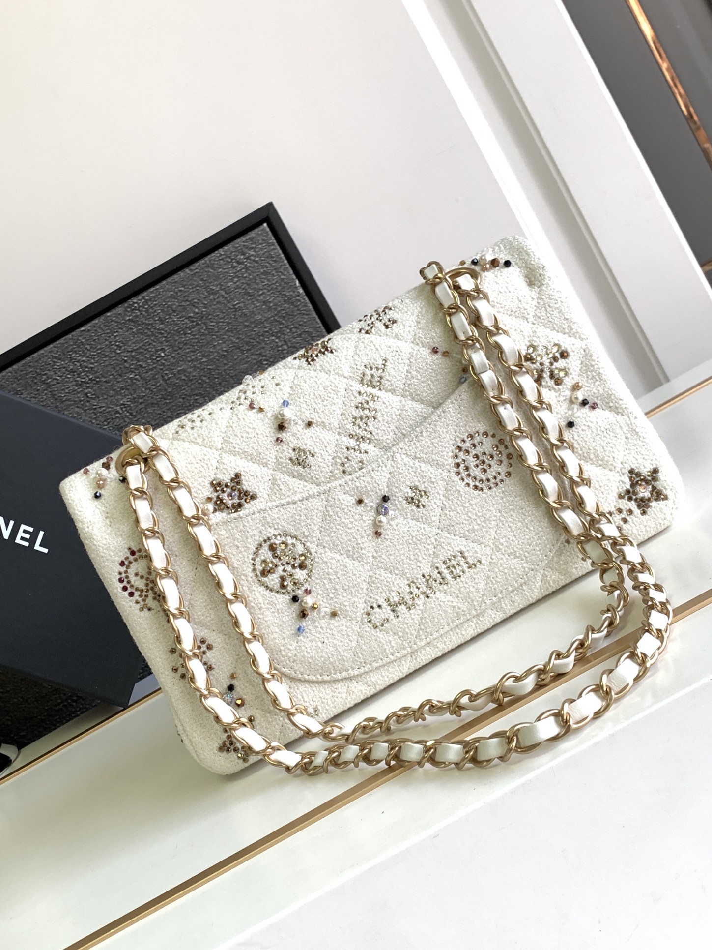 [TOP] CHANEL Pearls Flab Bags 25.5cm - Black/White - GHW