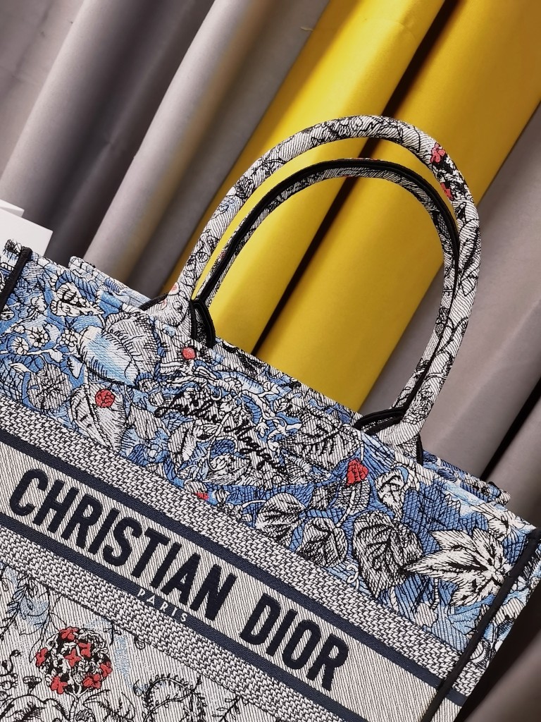 [TOP] Christian Dior Multi colored Magic Garden Book Tote Bag 36.5X27.5X16.5cm