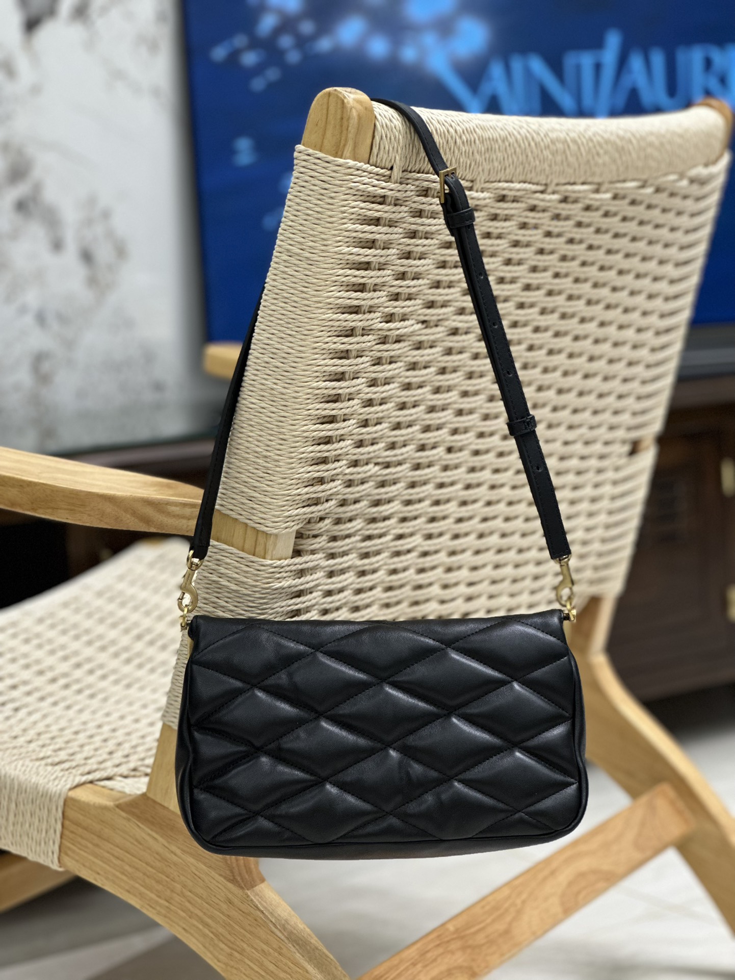 [TOP] Yves Saint Laurent YSL Lambskin Metal Flap Bag - Black&GHW