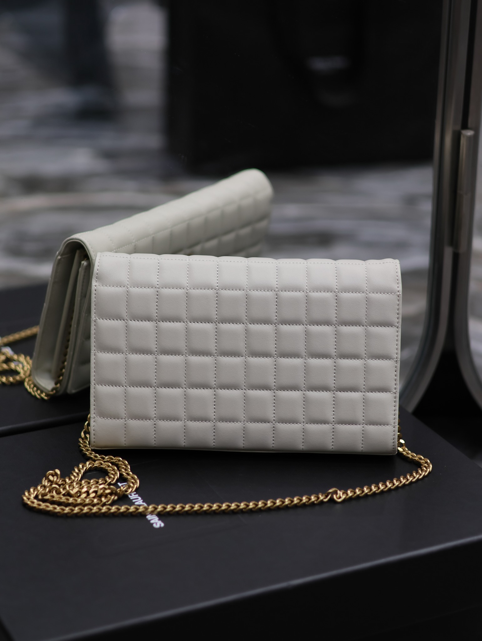 [TOP] Yves Saint Laurent YSL Lambskin Kate Bags - White/Black