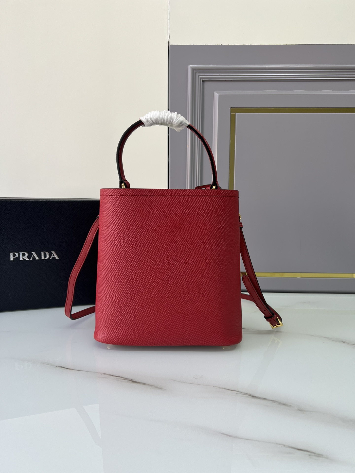 [TOP] PRADA Calfskin Bucket Bag 22*23*13cm - Red