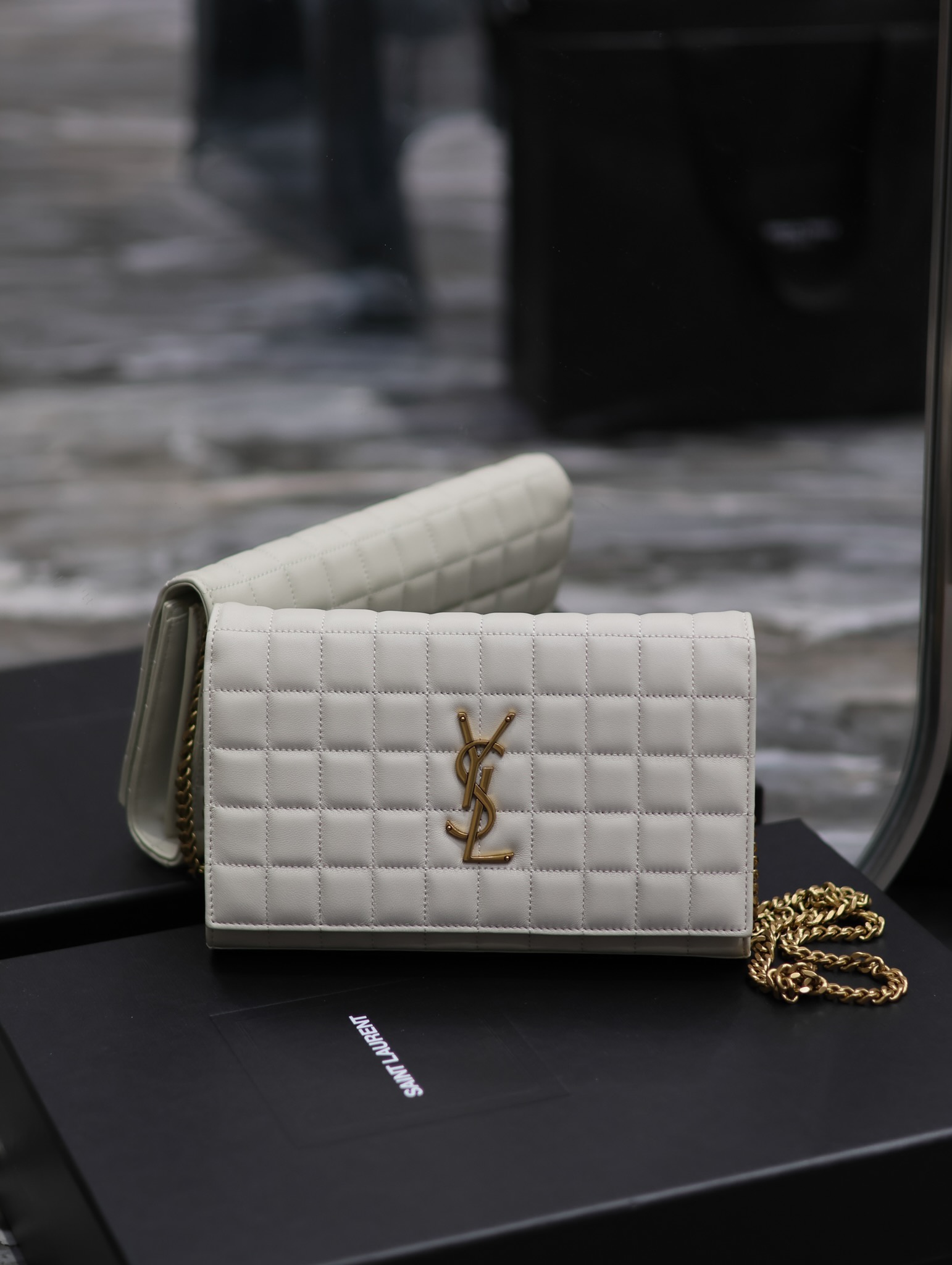 [TOP] Yves Saint Laurent YSL Lambskin Kate Bags - White/Black