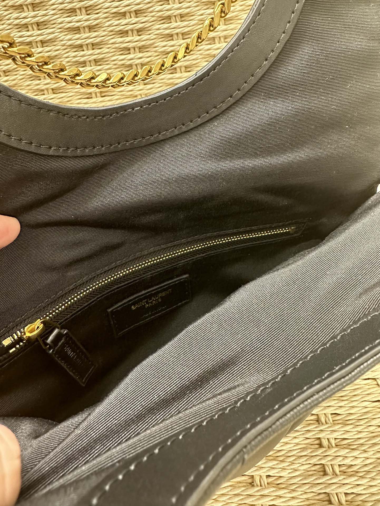 [TOP] Yves Saint Laurent YSL Lambskin Metal Flap Bag - Black&GHW