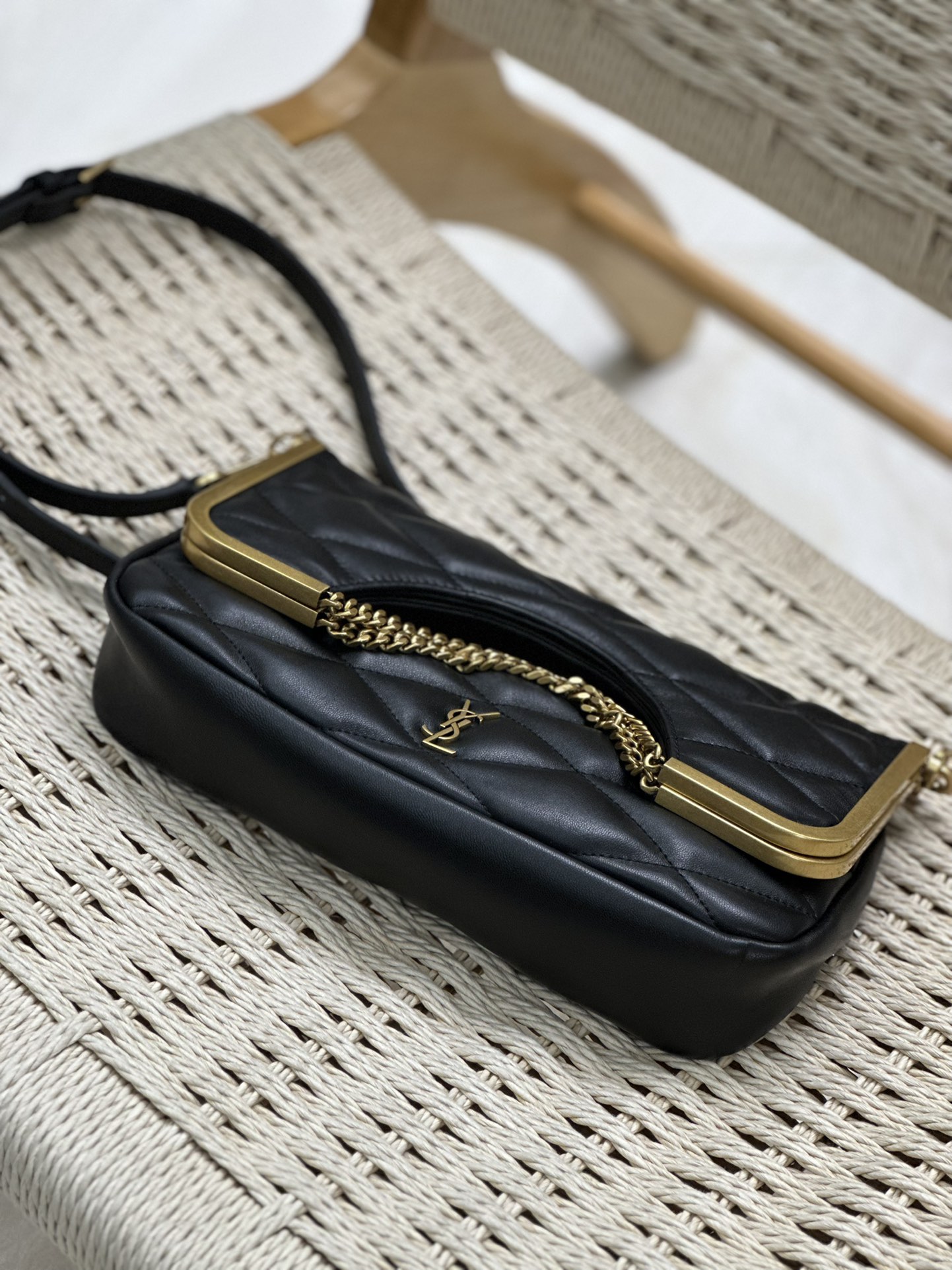 [TOP] Yves Saint Laurent YSL Lambskin Metal Flap Bag - Black&GHW
