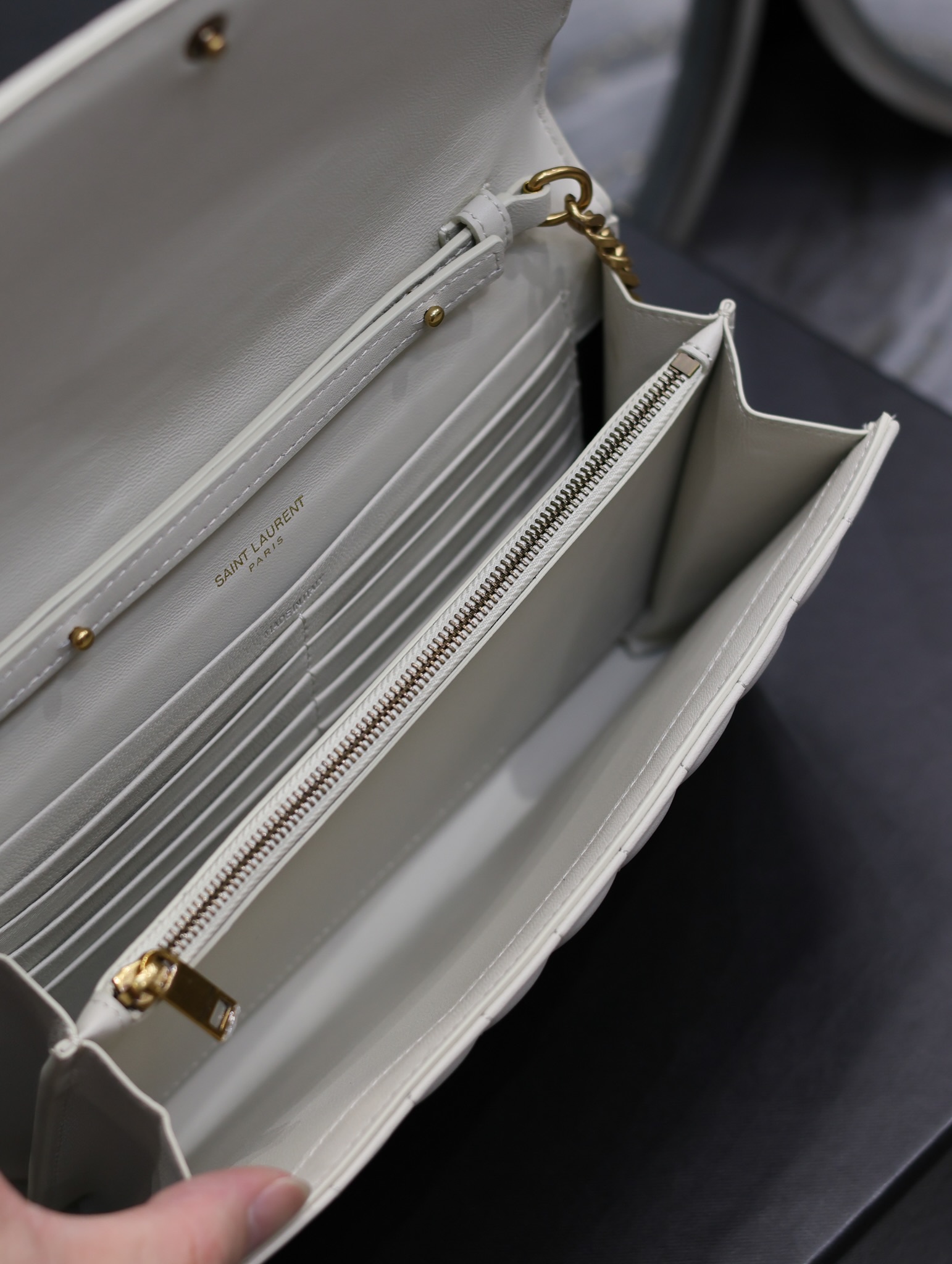 [TOP] Yves Saint Laurent YSL Lambskin Kate Bags - White/Black