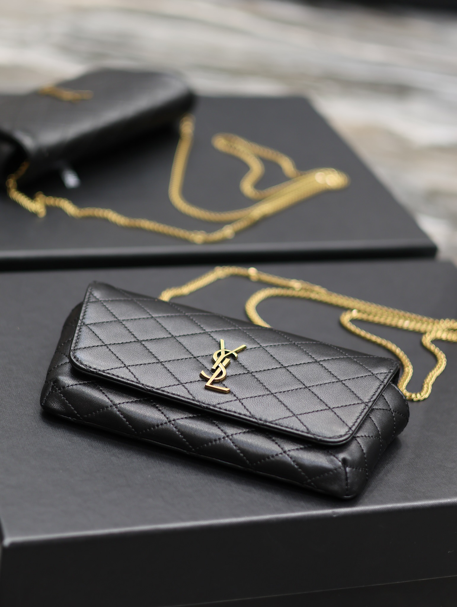 [TOP] Yves Saint Laurent YSL Lambskin Gaby Chain Bag - Black/White&GHW