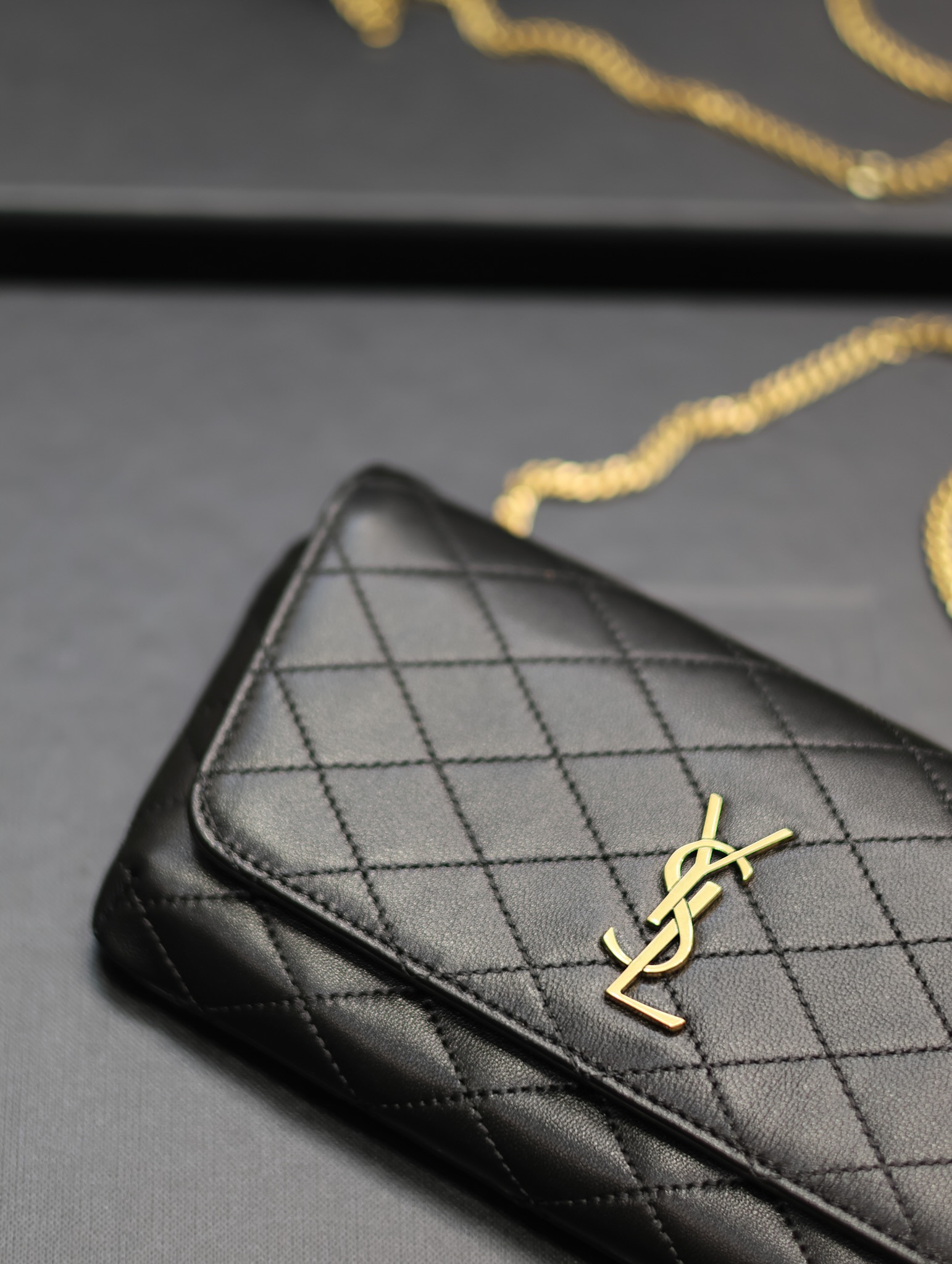[TOP] Yves Saint Laurent YSL Lambskin Gaby Chain Bag - Black/White&GHW