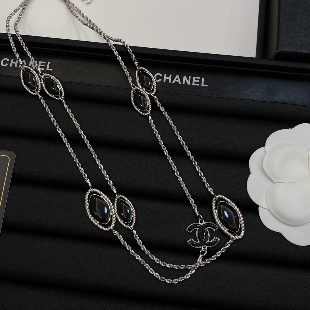 [TOP] CHANEL Sweater Chain Necklace - Sliver