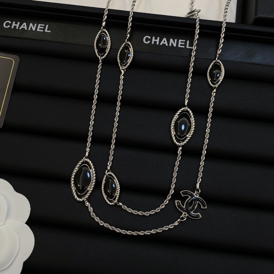 [TOP] CHANEL Sweater Chain Necklace - Sliver