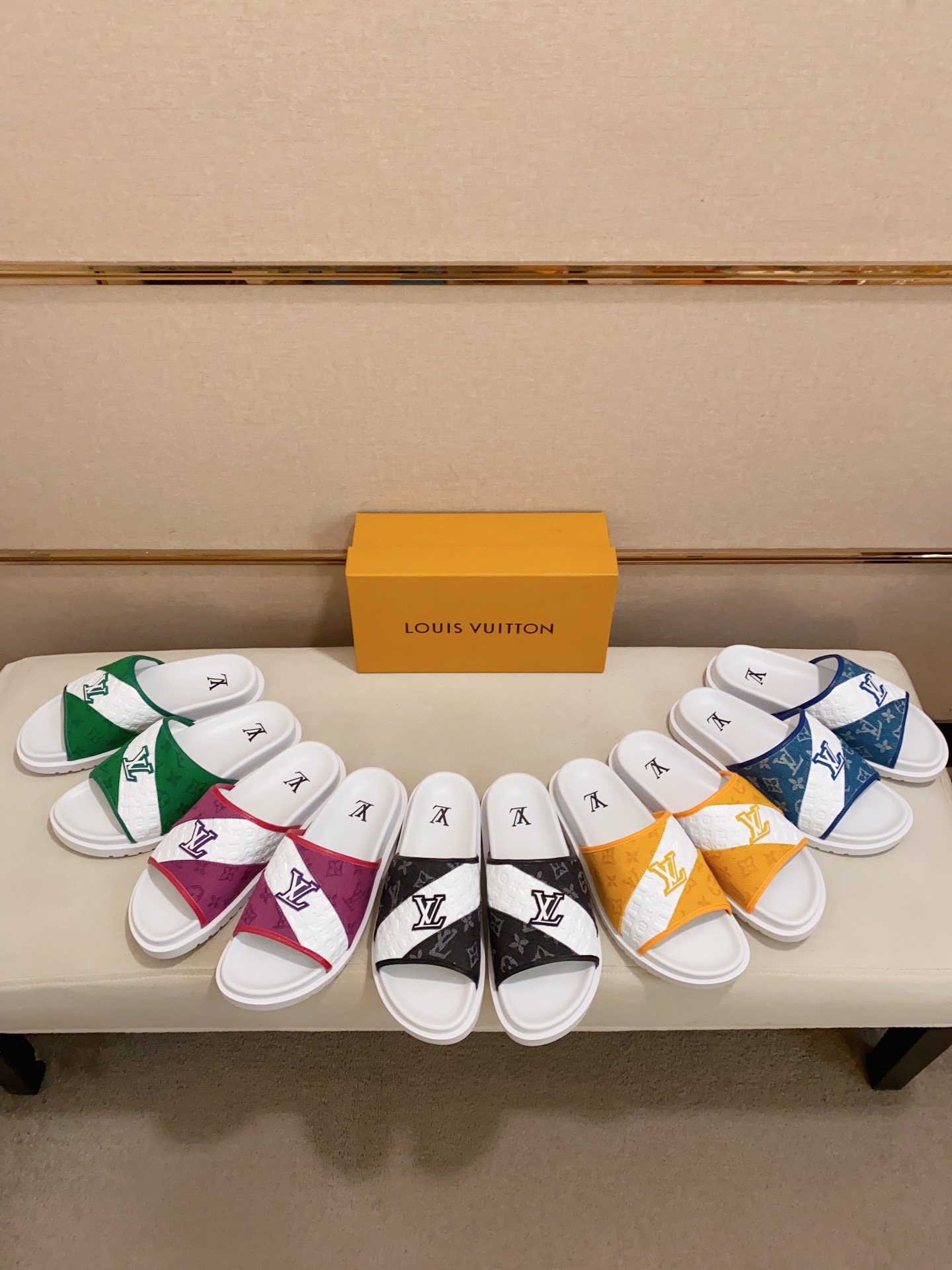 [TOP] Louis Vuitton LV Men's Spring/Summer Slippers - 5 Colors