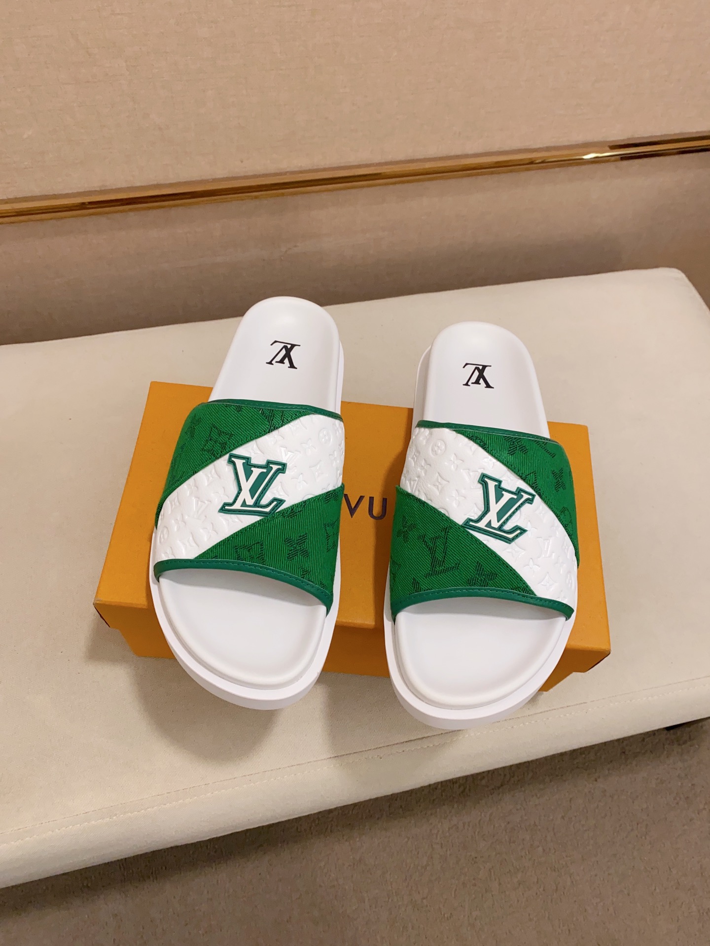 [TOP] Louis Vuitton LV Men's Spring/Summer Slippers - 5 Colors