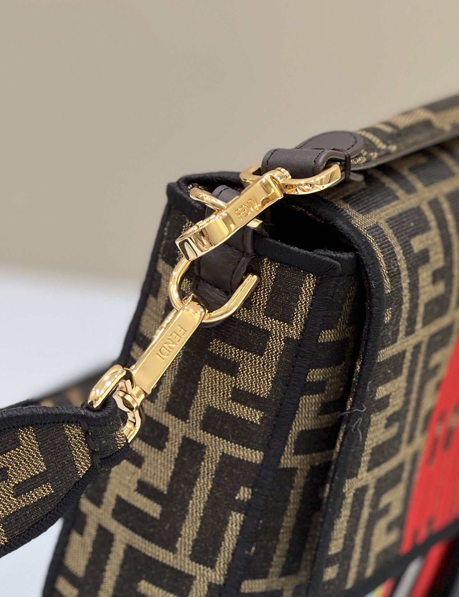 [TOP] FENDI Embroidered Baguette Bags 32×6×16cm