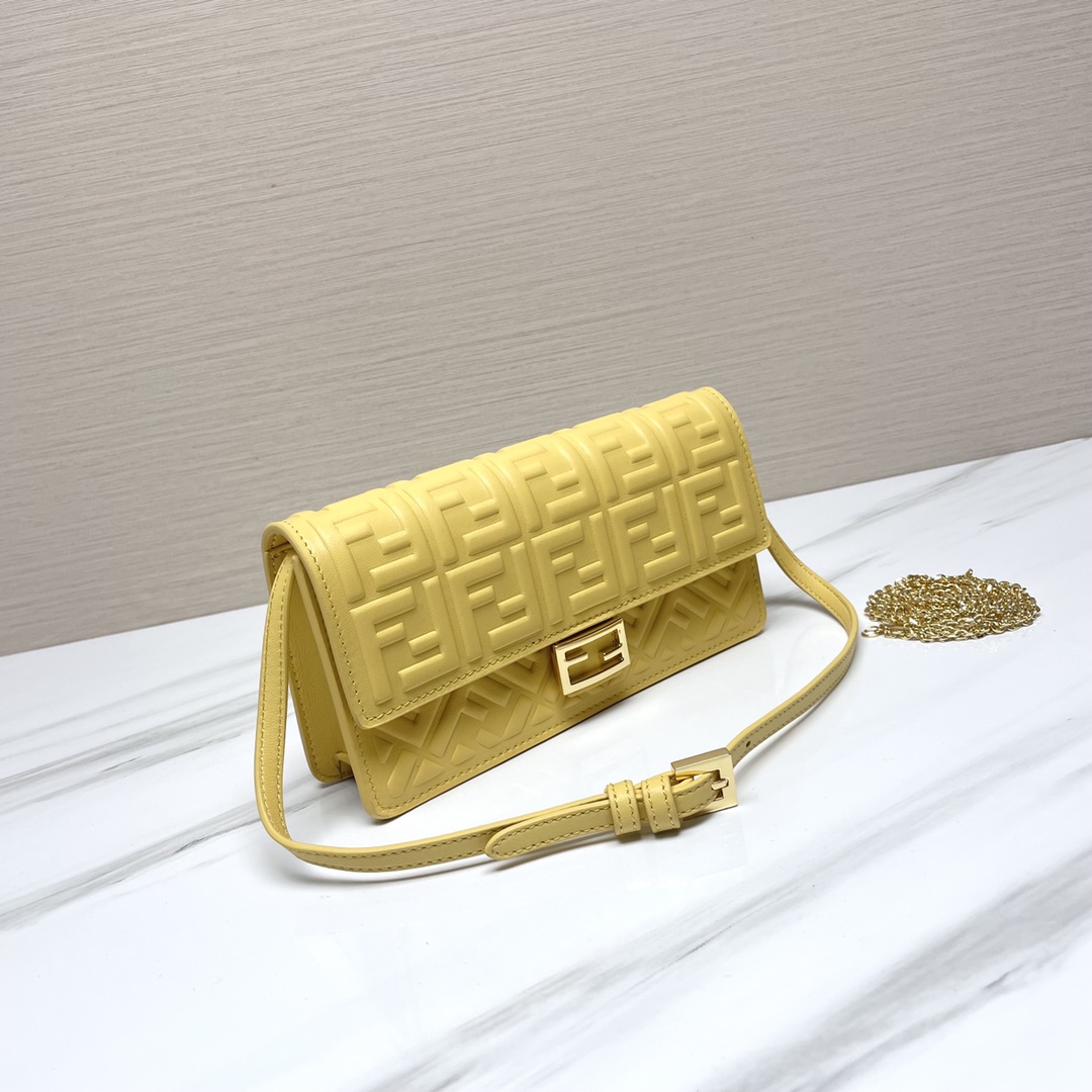 [TOP] FENDI Leather Baguette Bags 21x11.5x5cm - Black/Yellow - GHW
