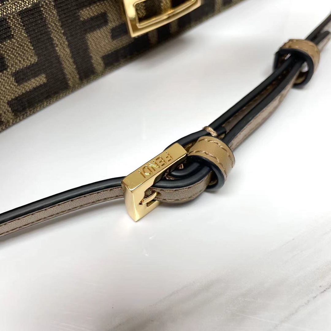 [TOP] FENDI FF Fabric Material Baguette Bags 21x11.5x5cm - GHW