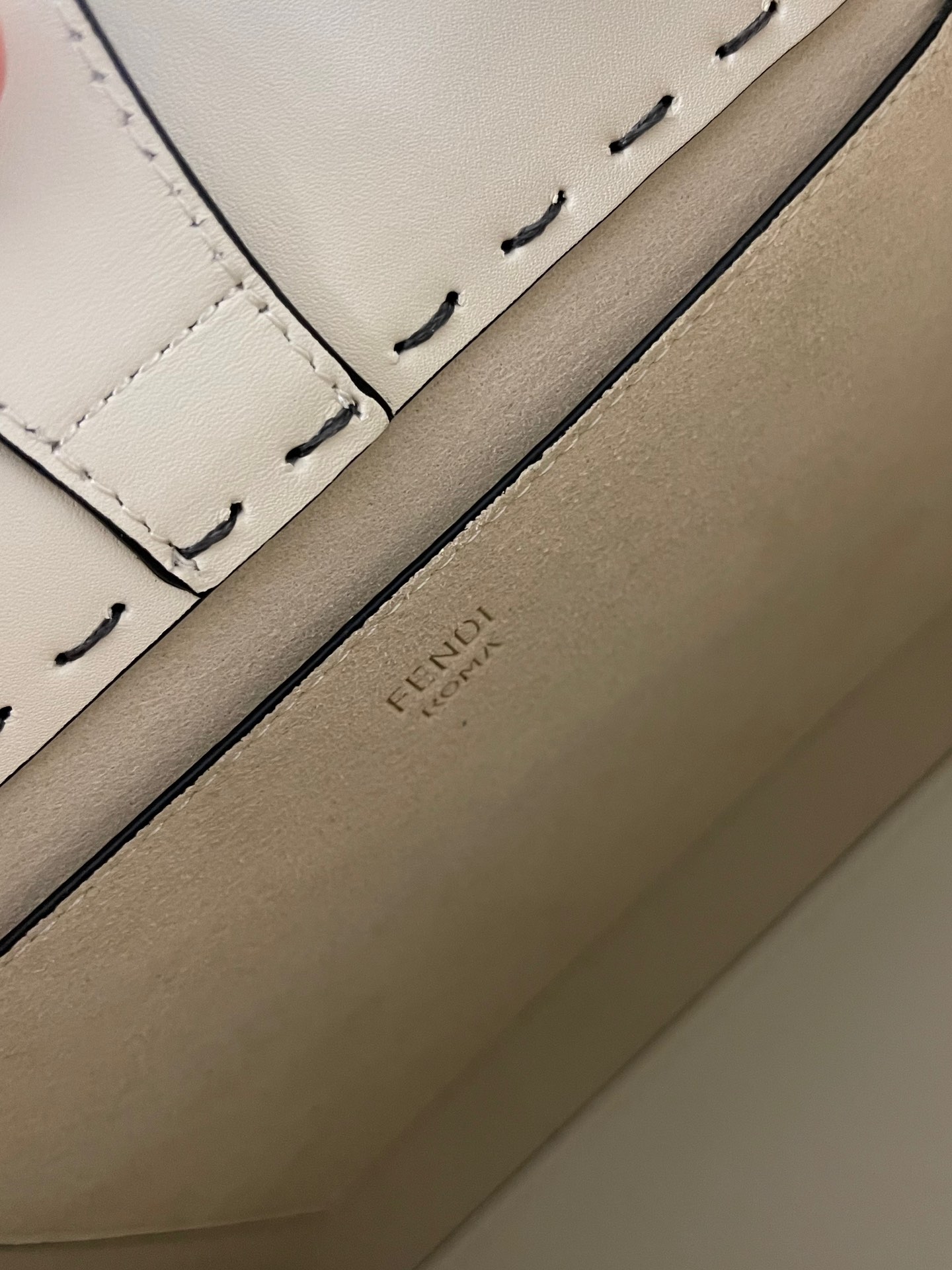 [TOP] FENDI Leather Sunshine Tote Small Shopping Bags 25.5x12x22.5cm - Beige