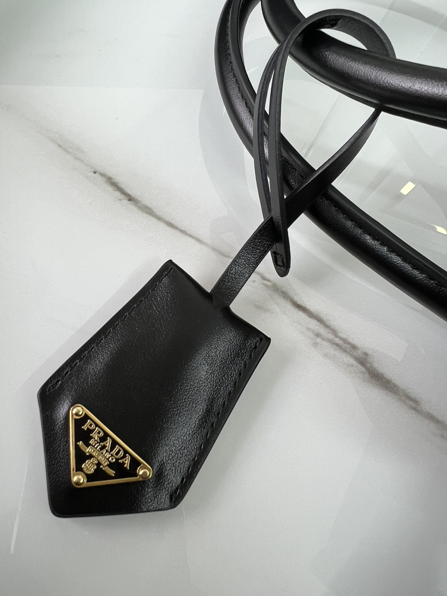 [TOP] PRADA Triangle Diamond Tote Bag Cowhide 30x23x9cm/35x27x10cm/39x30x12cm - Black