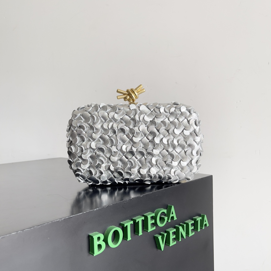 [TOP] Bottega Veneta BV BV Knot Weave Evening Bag 20.5 CM