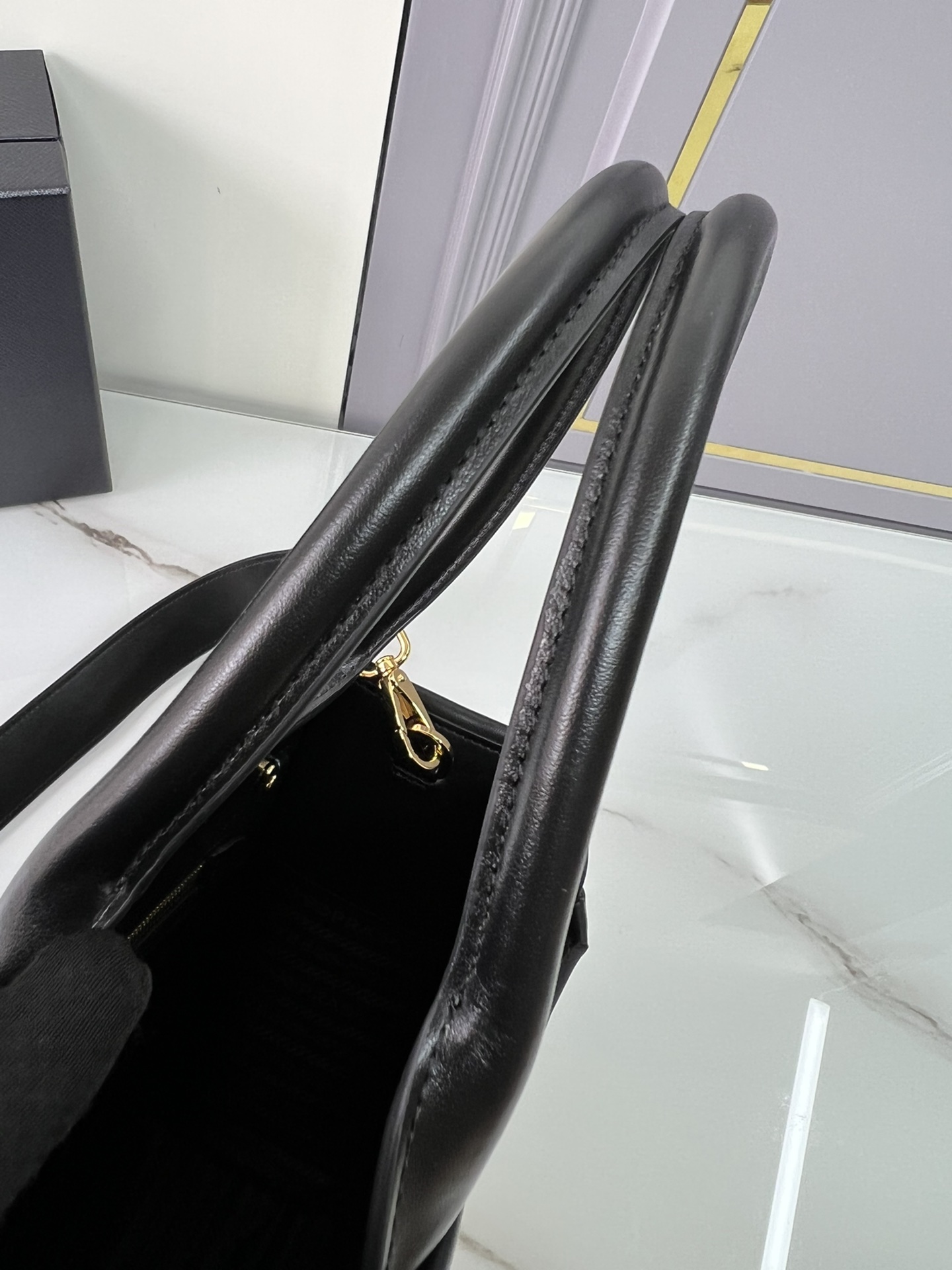 [TOP] PRADA Triangle Diamond Tote Bag Cowhide 30x23x9cm/35x27x10cm/39x30x12cm - Black