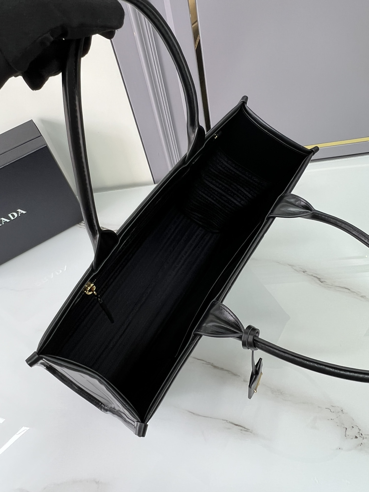 [TOP] PRADA Calfskin Tote Bags - Black - 30x23x9cm/35x27x10cm/39x30x12cm