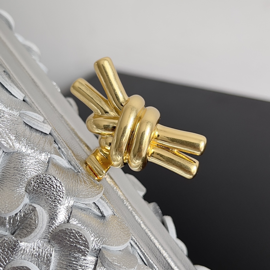 [TOP] Bottega Veneta BV BV Knot Weave Evening Bag 20.5 CM