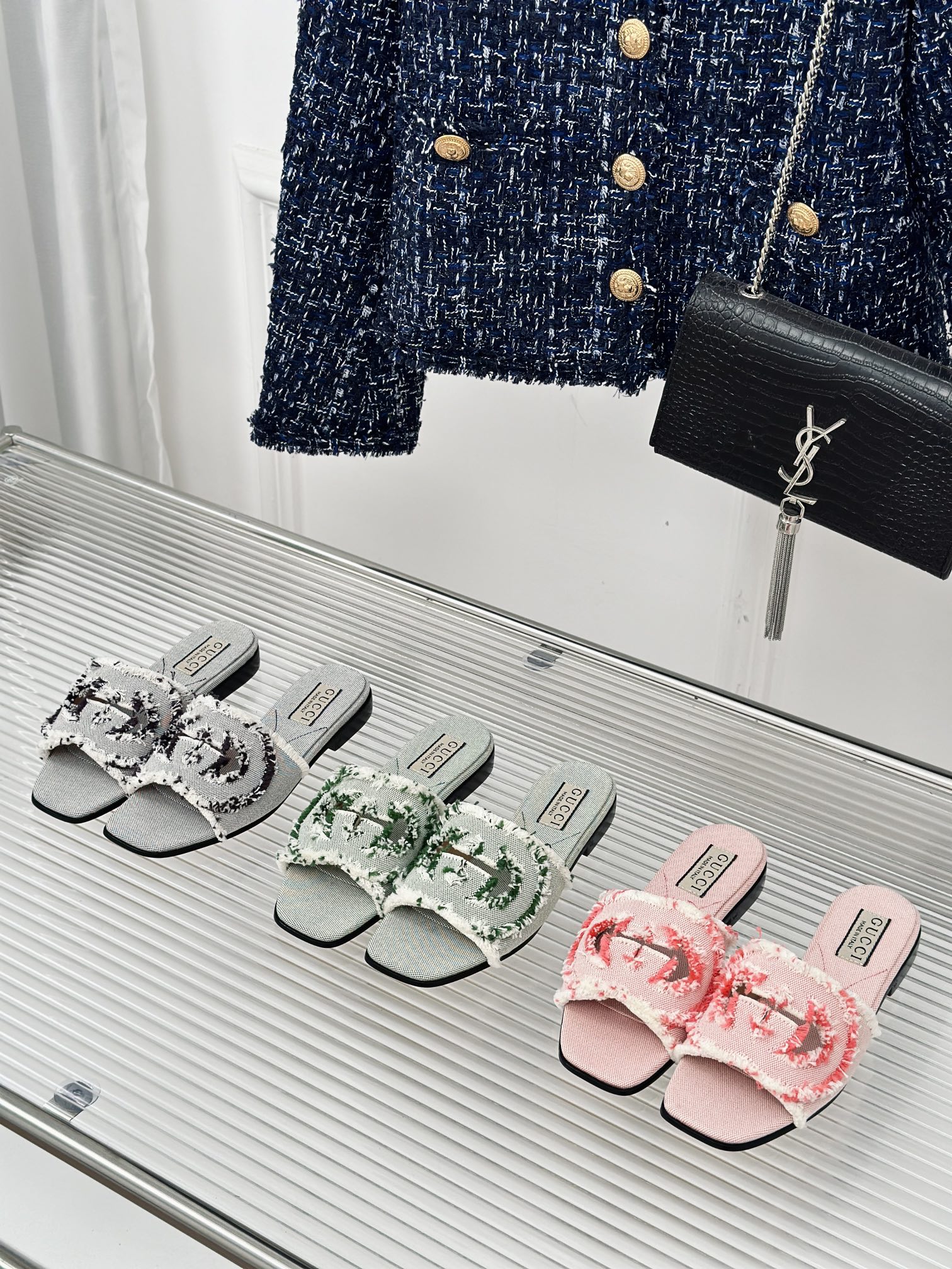 [TOP] GUCCI New Flat Bottomed Slippers - 3 Colors