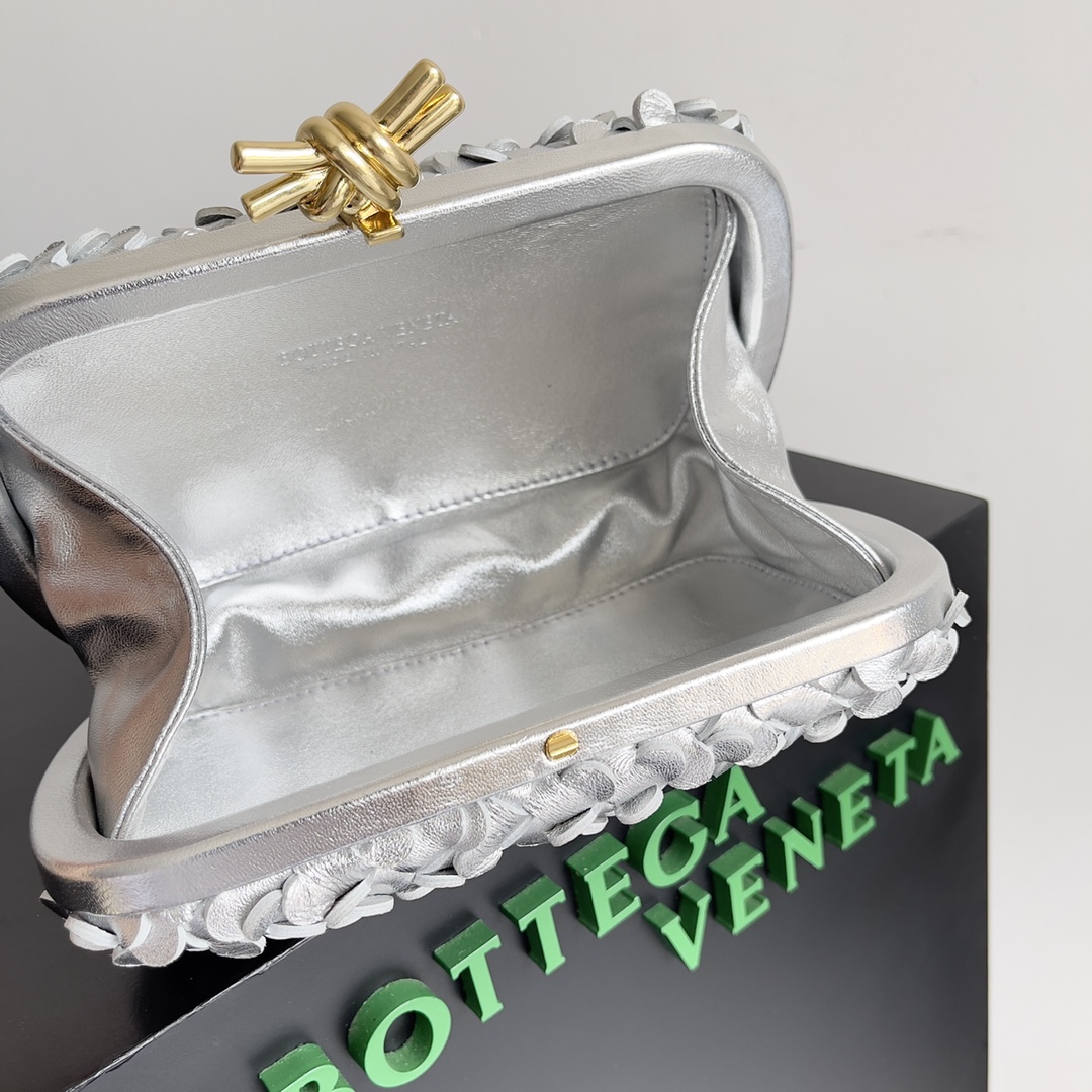 [TOP] Bottega Veneta BV BV Knot Weave Evening Bag 20.5 CM