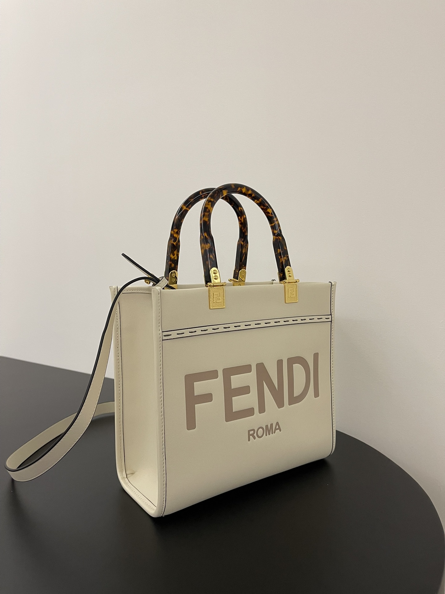 [TOP] FENDI Leather Sunshine Tote Small Shopping Bags 25.5x12x22.5cm - Beige