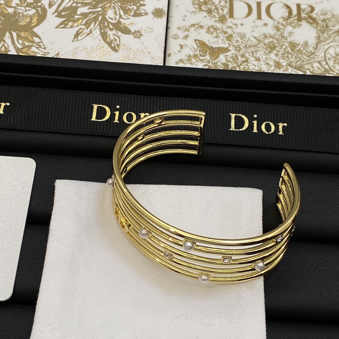[TOP] Christian Dior Logo Open Bracelet with Pearls and Diamonds - Gold