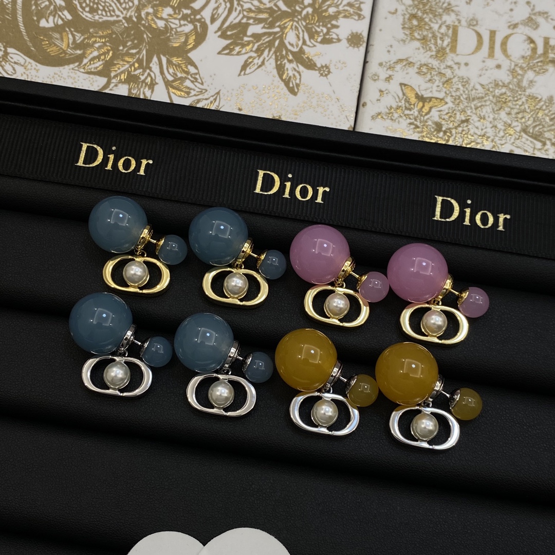 [TOP] Christian Dior Crystal and Pearl Stud Earrings - 4 Color