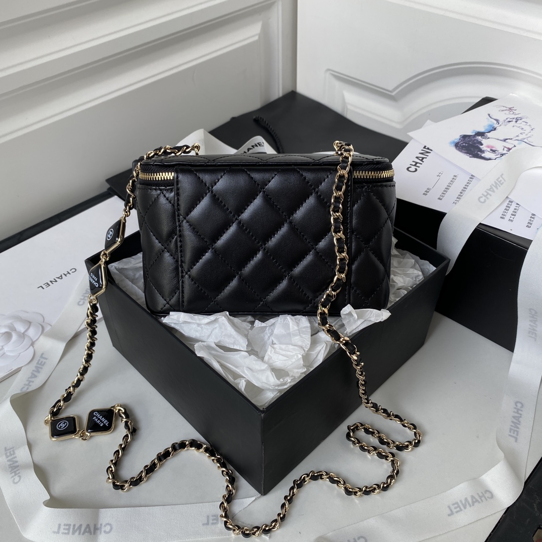 [TOP] CHANEL Lambskin Makeup Box 17*9.5*8cm - Black