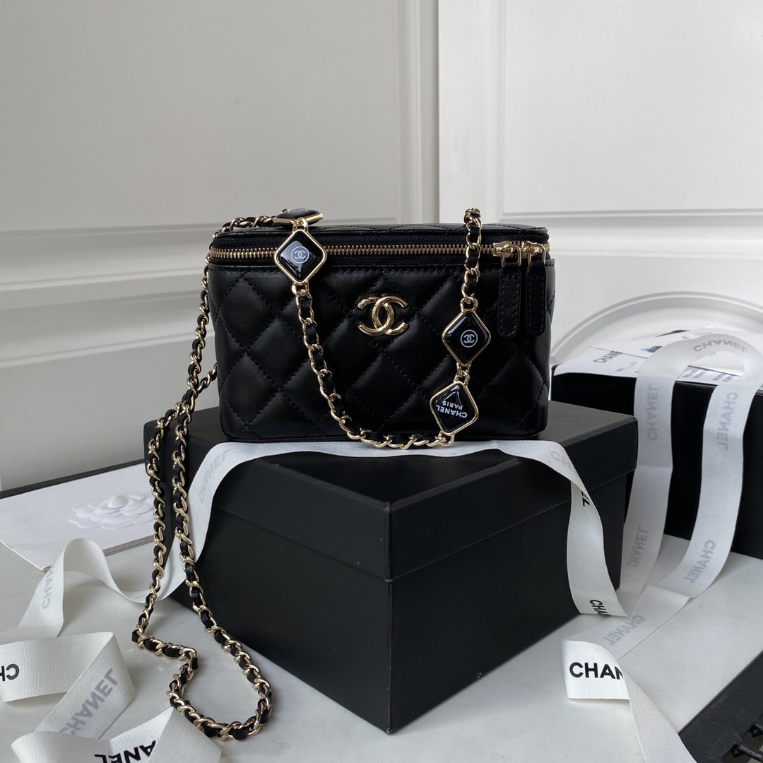 [TOP] CHANEL Lambskin Makeup Box 17*9.5*8cm - Black