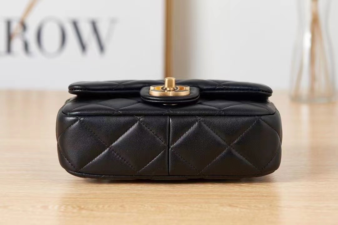 [TOP] CHANEL Flap Bag Adjustable Chain w Enamel Double C Mini - Black