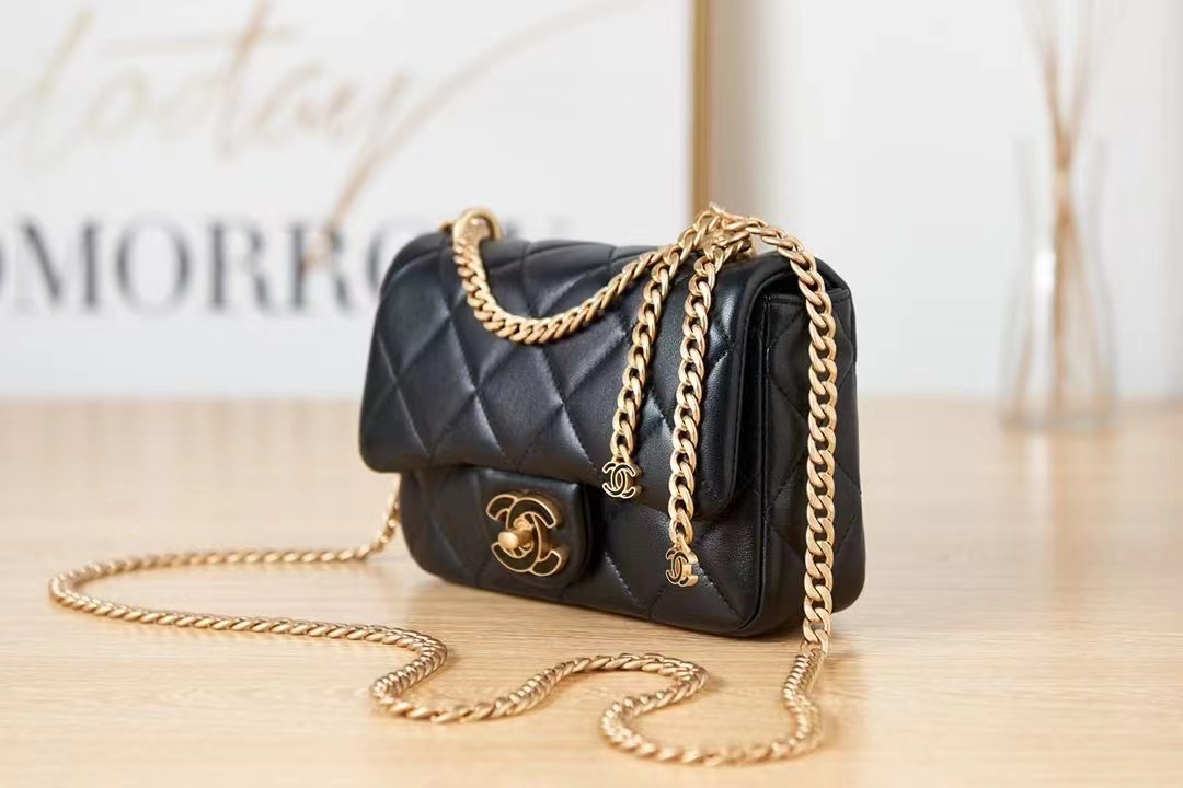 [TOP] CHANEL Flap Bag Adjustable Chain w Enamel Double C Mini - Black