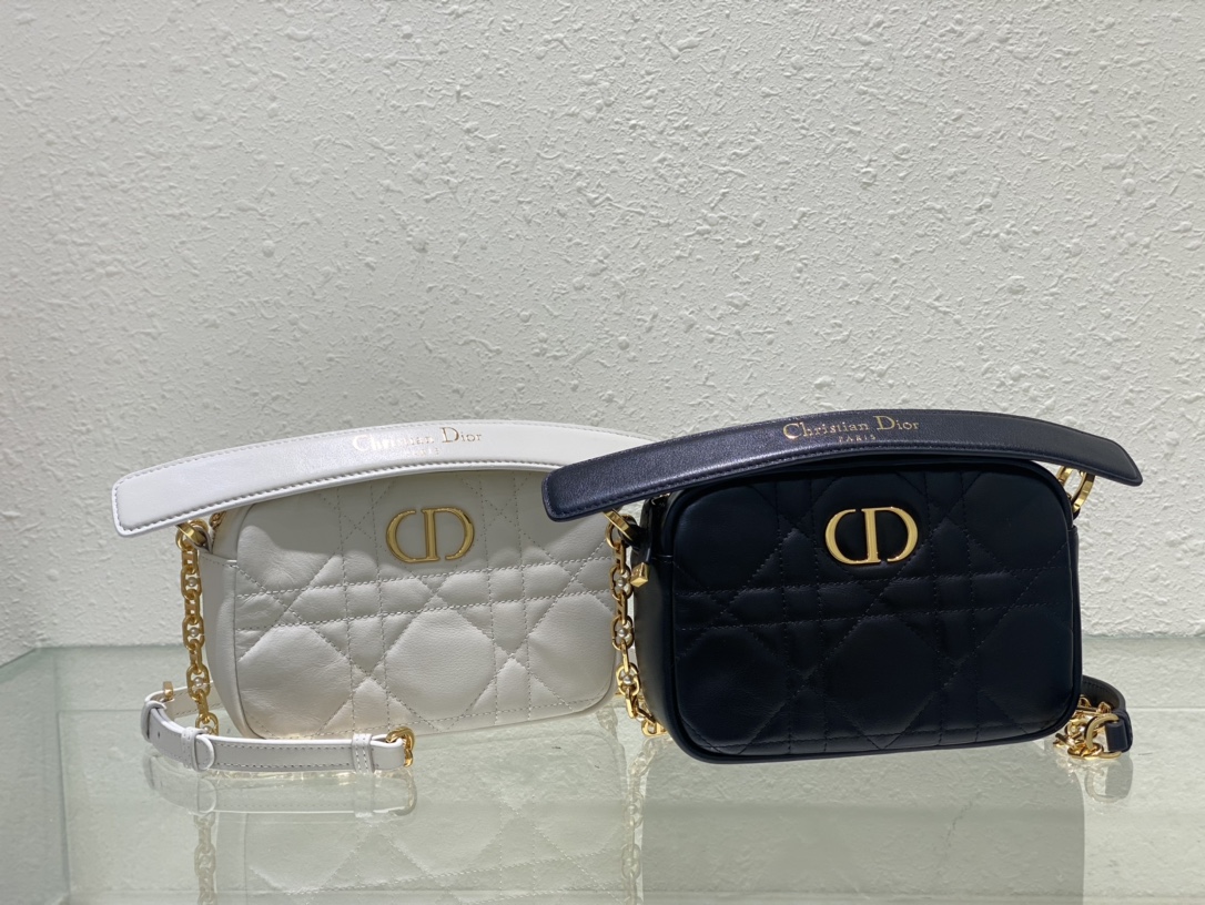 [TOP] Christian Dior Small Dior Caro Top Handle Camera Pack 19x13x4.5CM - Black/White - GHW