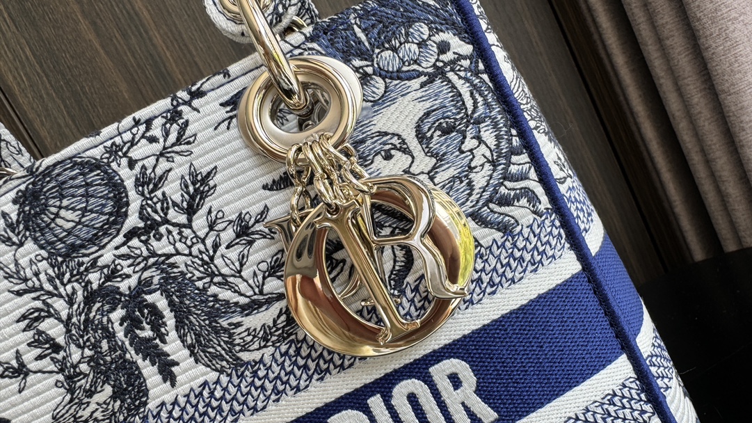 [TOP] Christian Dior Lady Embroidered Sun Collection 24*11*20cm - GHW