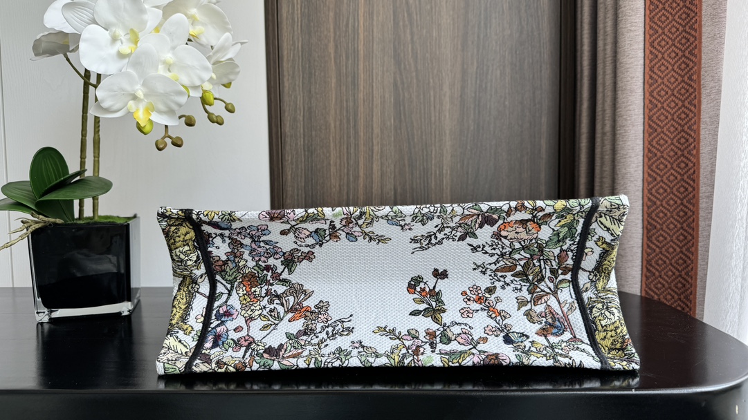 [TOP] Christian Dior Medium Natural Element Embroidered Tote Bag 36*18*28cm